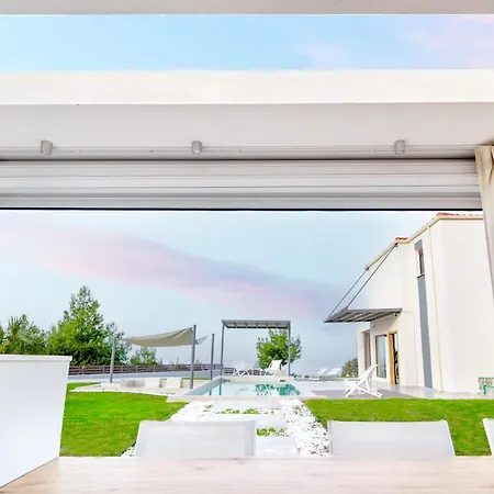 V&P Villa Chanioti Exterior photo